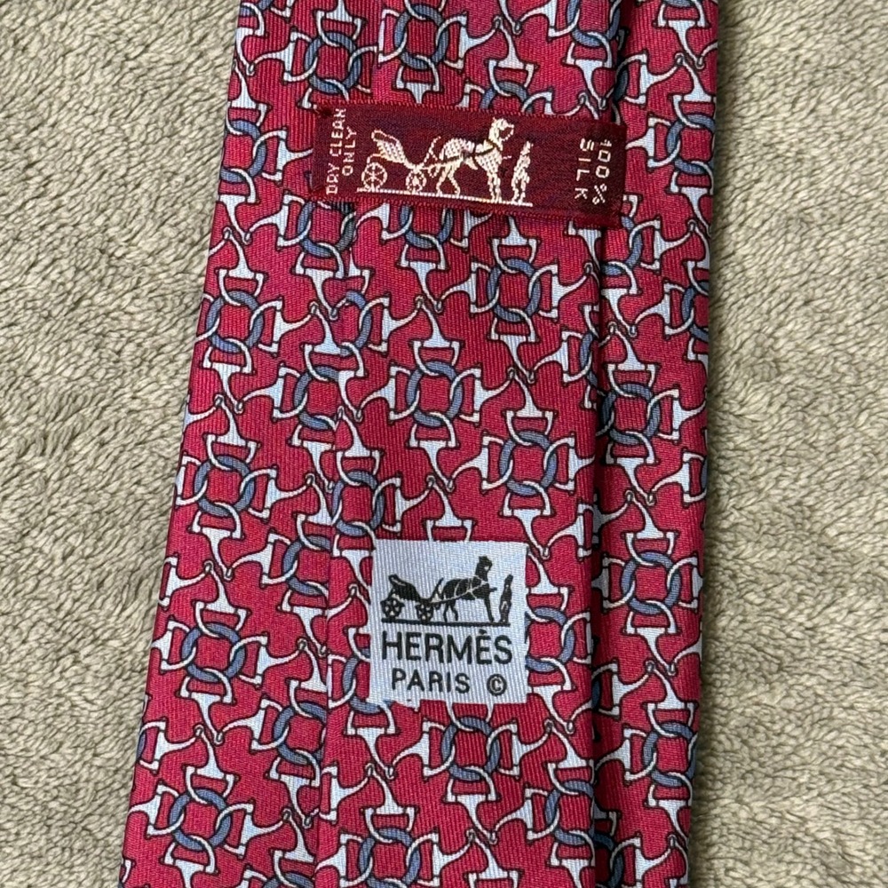 Hermes Paris Silk Tie Red Blue Horsebit Geometric Pattern 7115 FA Equestrian - Picture 5 of 8